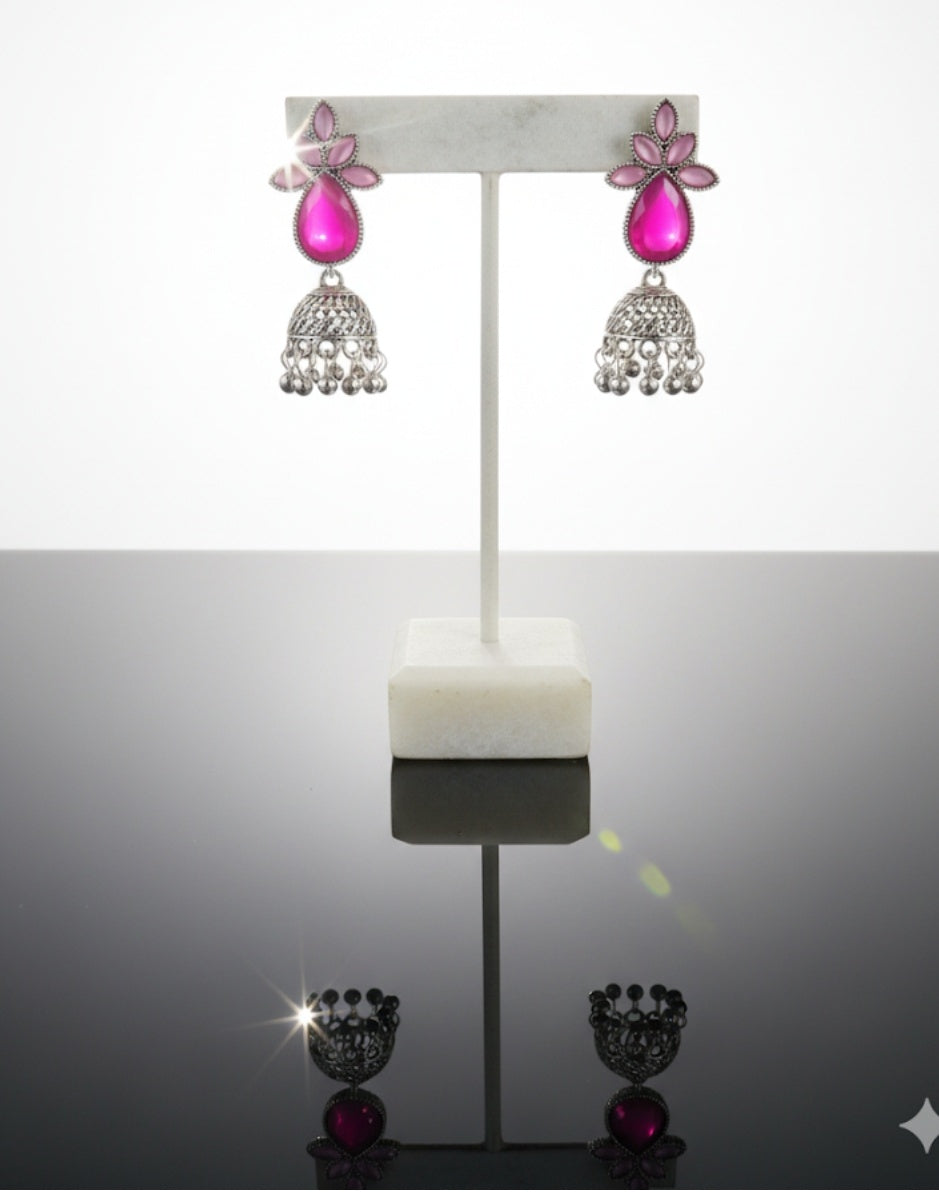 PINK QUEEN EARRING SILVER  OXIDIZE EARRING